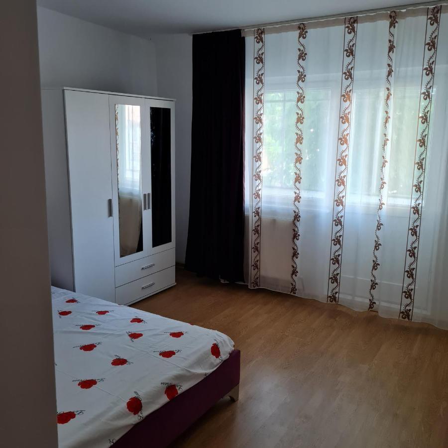 Apartament 2 Camere - Pitesti / 2-Rooms Apartment - Pitesti Ngoại thất bức ảnh